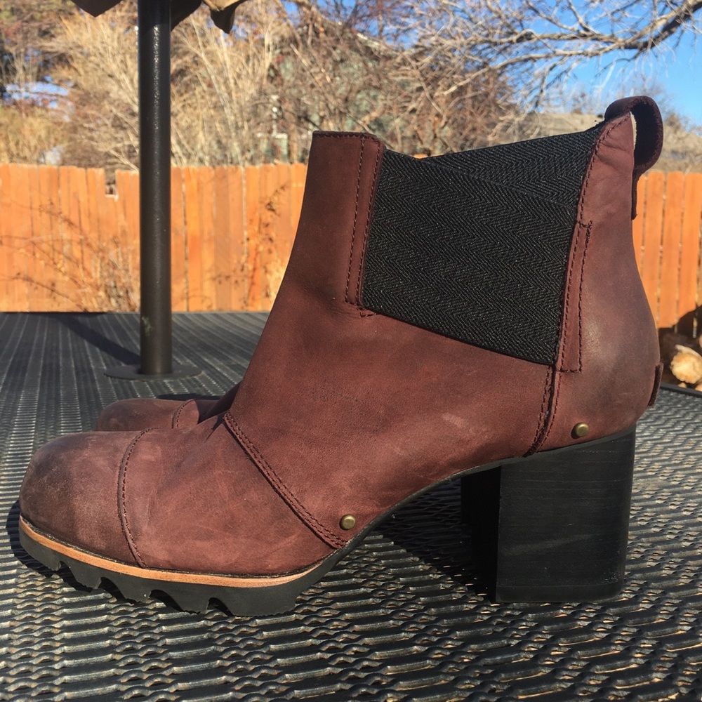 Sorel Chelsea Boots